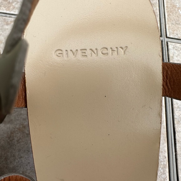 Givenchy Platform Leather Sandals - Picture 3 of 16